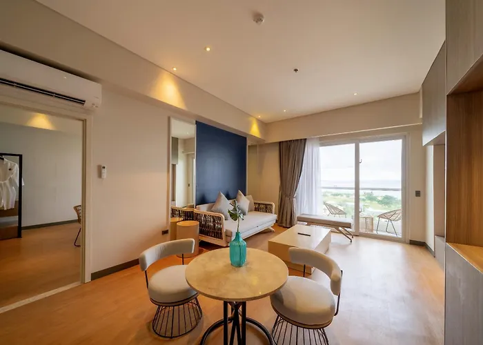 Resort Solea Palm Mactan 4*