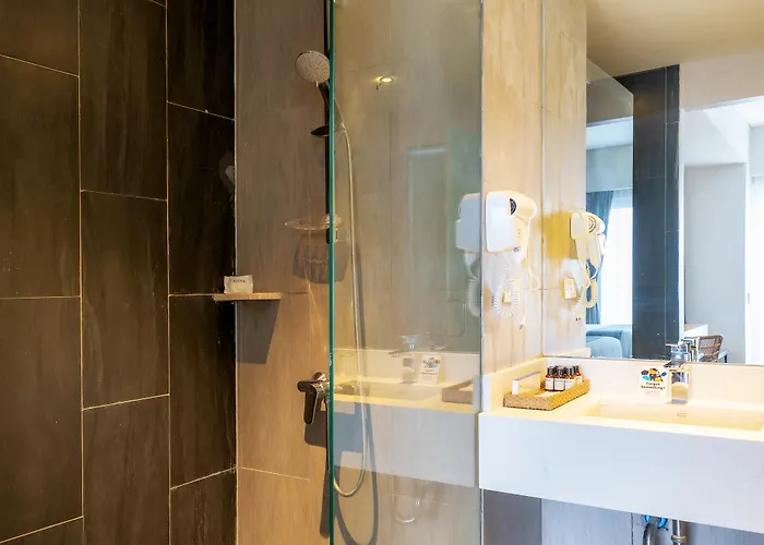 Resort Solea Palm Mactan 4*