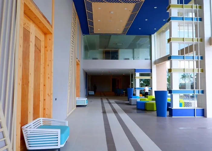 Solea Palm Mactan 4*