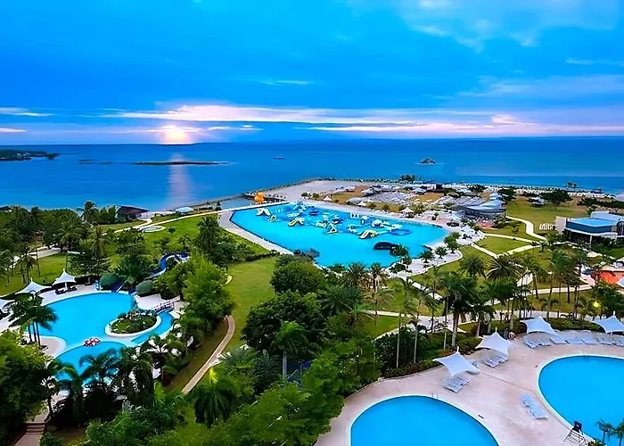 Resort Solea Palm Mactan 4*